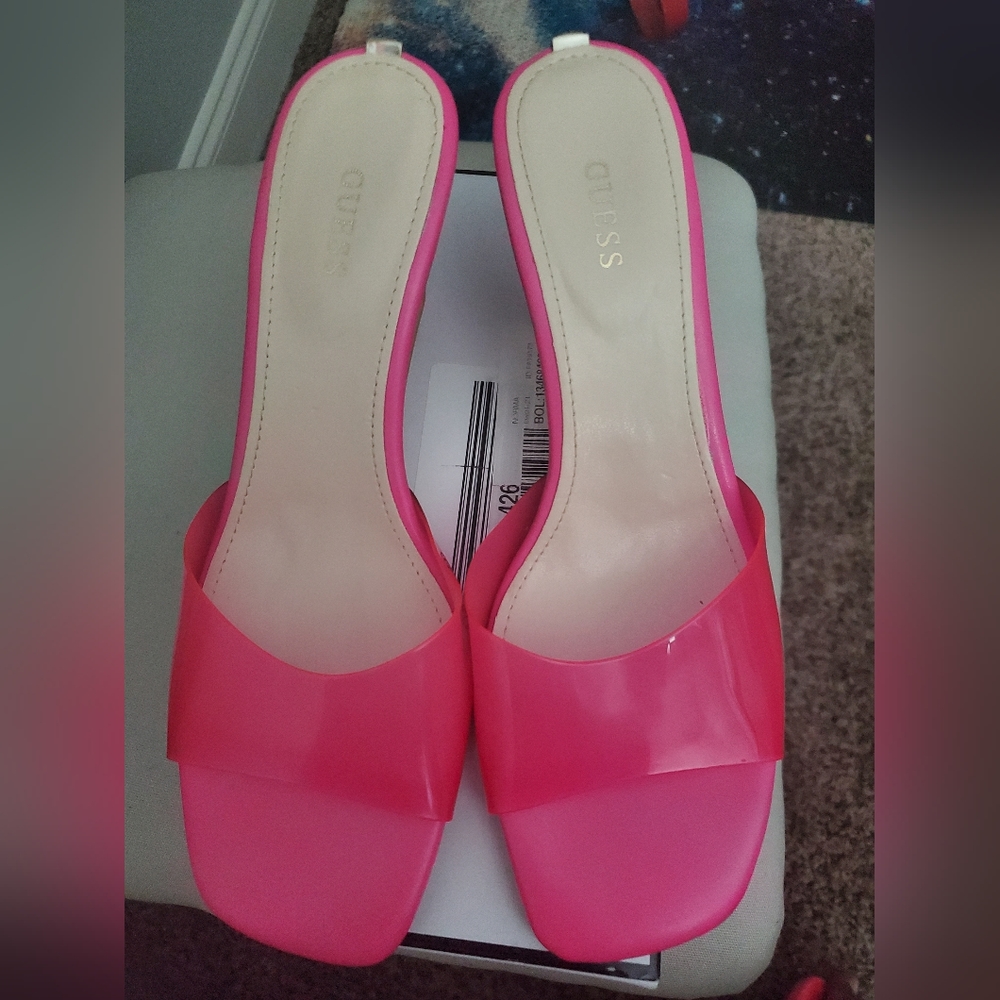 GUESS kitten heels 👠 pink